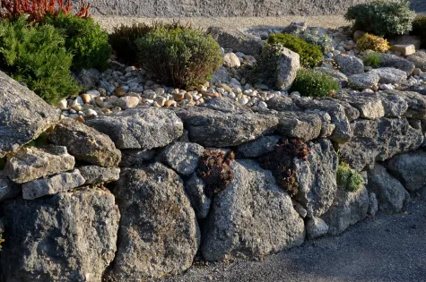 Стройремонт 84 ЕООД, Подпорна стена